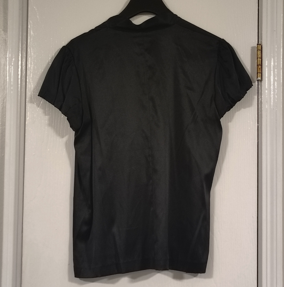 Theory Silk Brionel Top Women's Medium Charmeuse Blouse Black Front Tie Buttoned - Picture 11 of 11